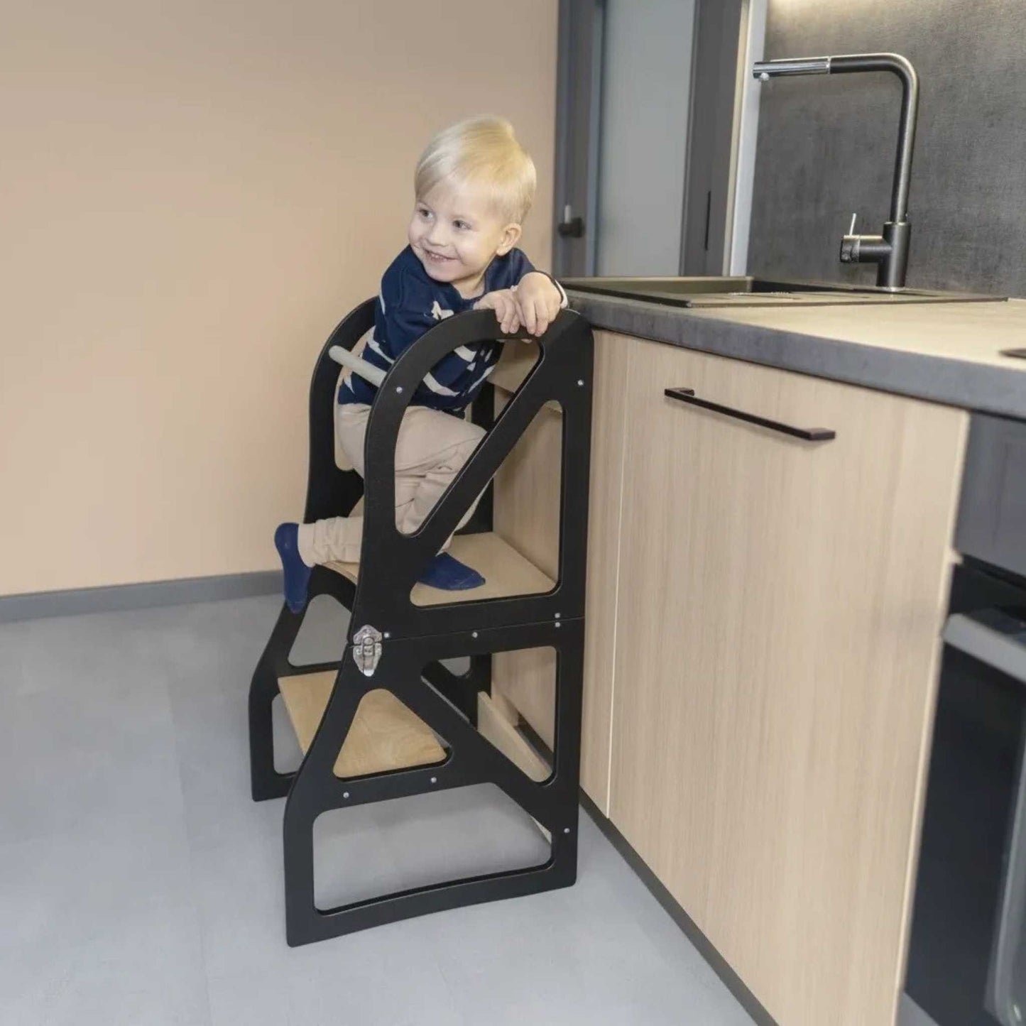 Transformable Kitchen Tower - Securestep