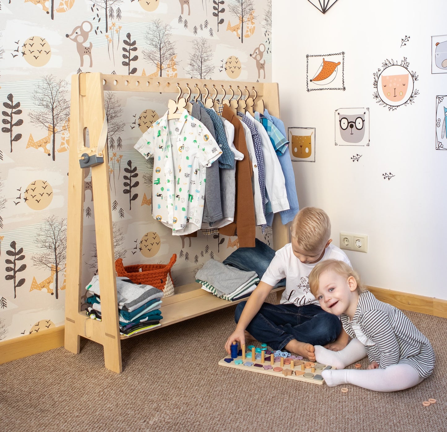 Toddlers Clothing Rack for Hangers ver 2