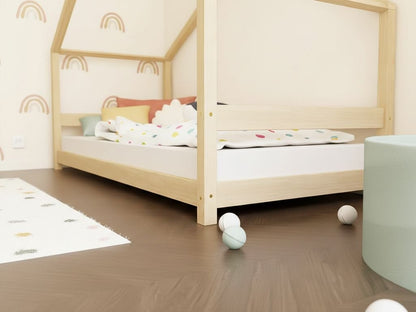 LUCKY House Bed with Front Roof and Safety Rail – 120–140 cm Wide