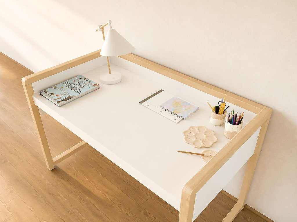 STOLLY Children’s Adjustable Desk with Two Height Settings