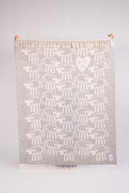 Friendsheep wool throw
