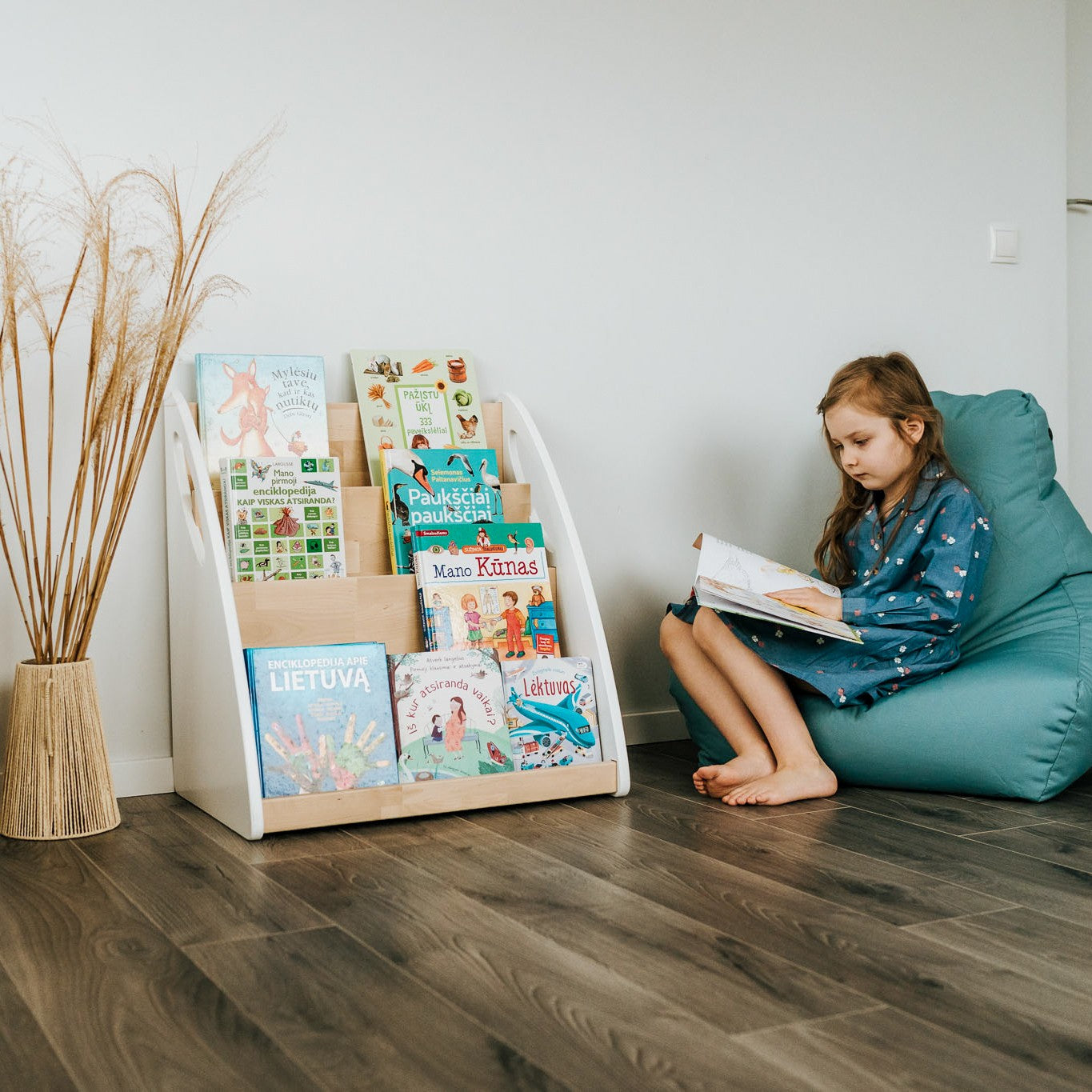 Modular Montessori Bookshelf With Book Storage - 4 Shelves