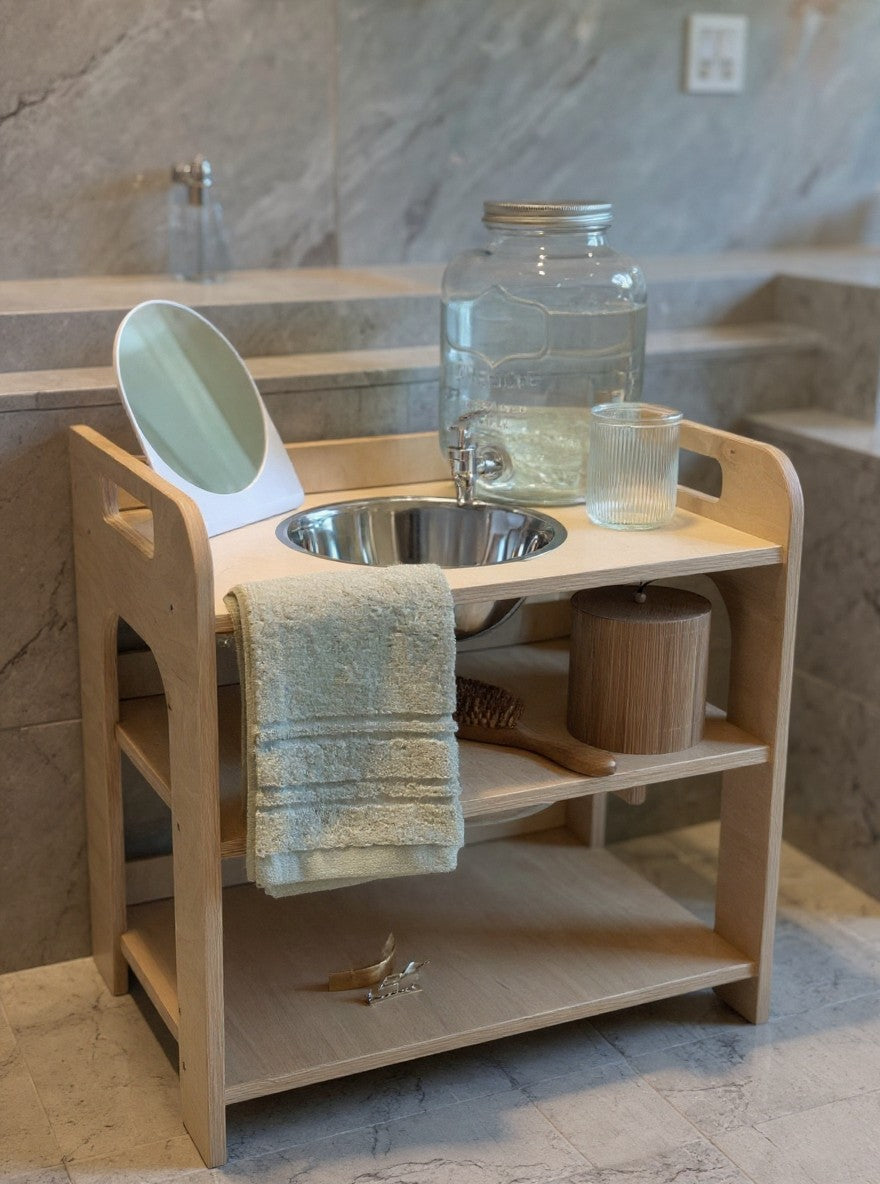 Small Single Montessori Wash Station with Lid
